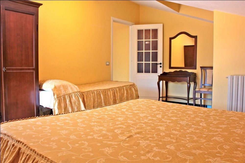 Bed and Breakfast Ai Tre Parchi Bed And Bike Randazzo Esterno foto